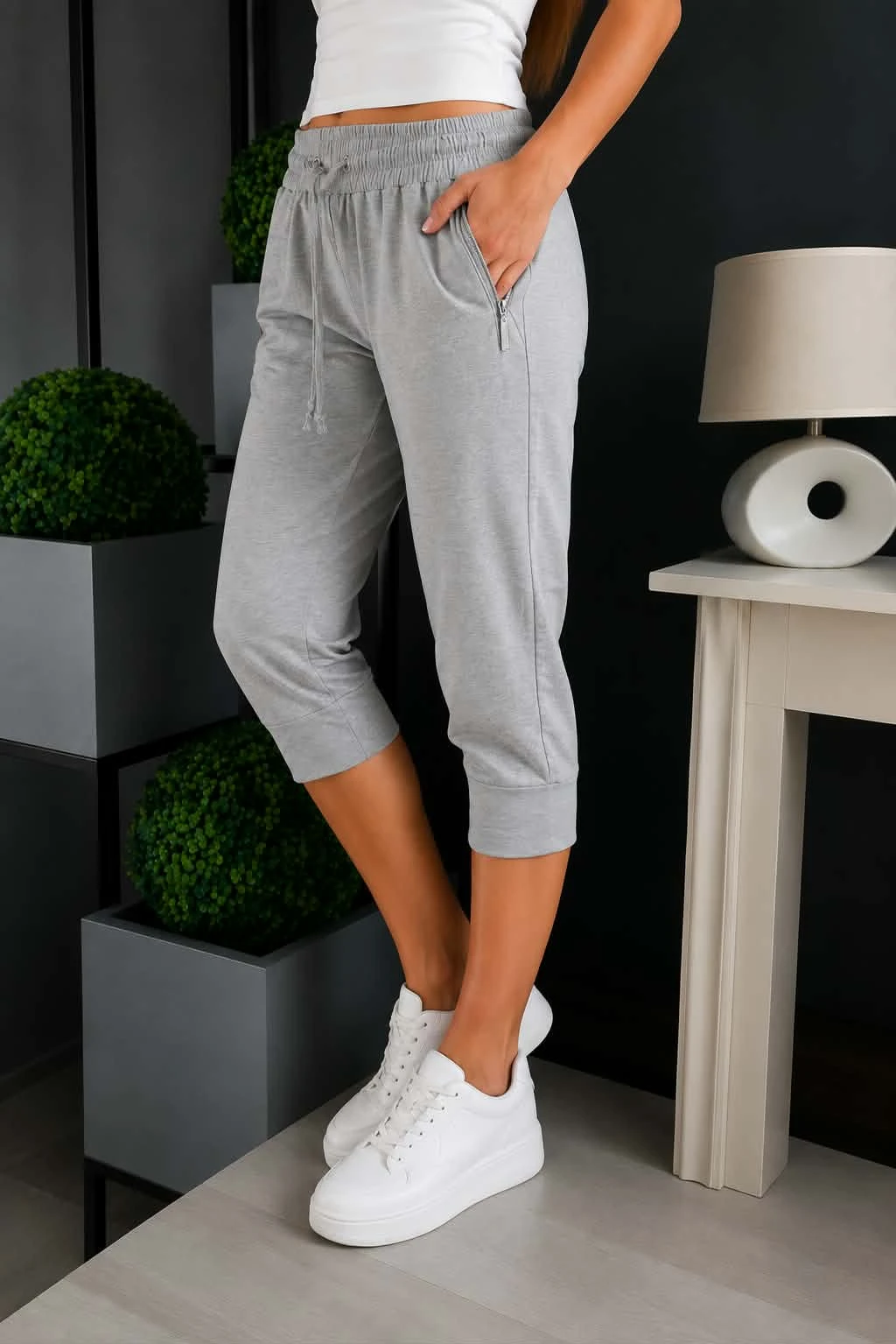 Calça curta cinza com cintura elástica – photo 3